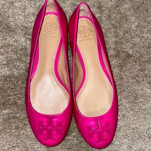 COPY - Tory Burch- Hot Pink